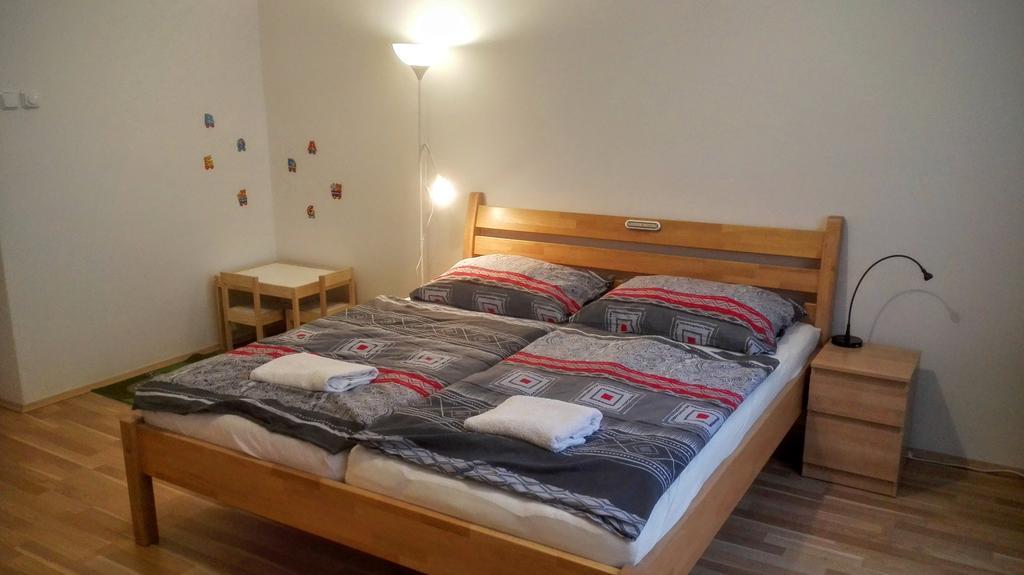 Jezerka Apartments Прага Екстер'єр фото