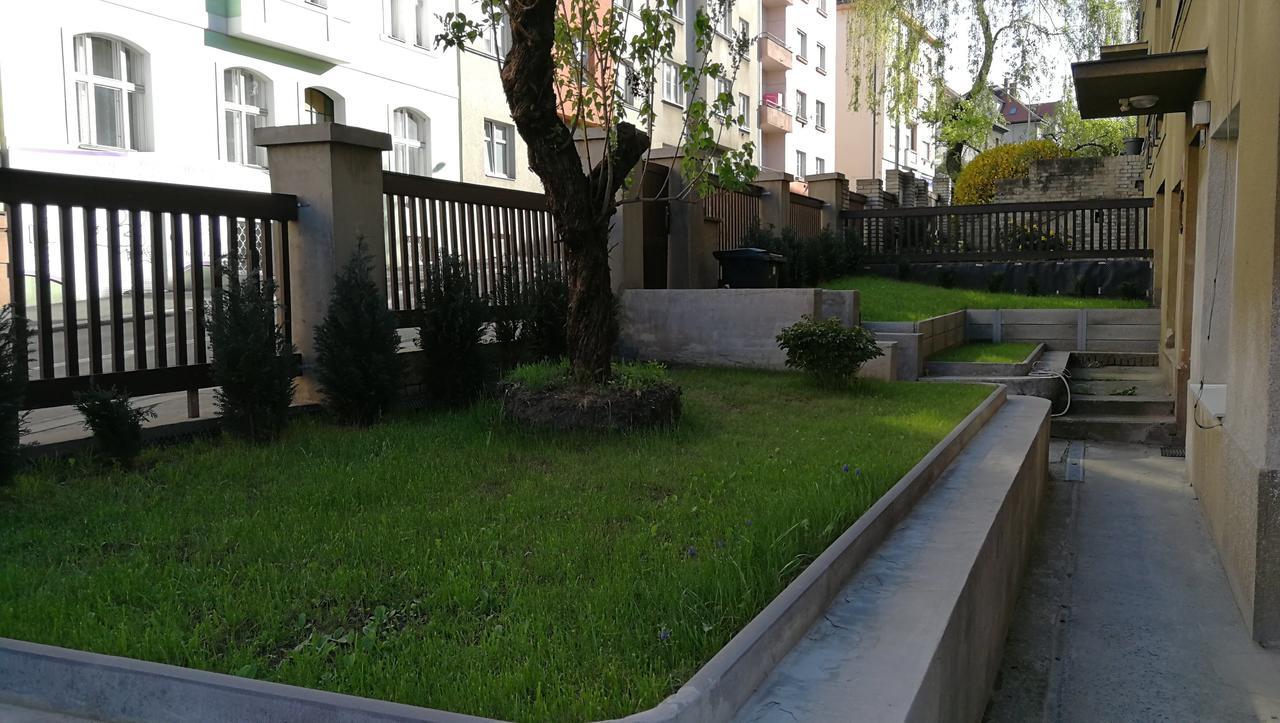 Jezerka Apartments Прага Екстер'єр фото