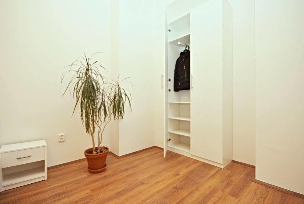 Jezerka Apartments Прага Екстер'єр фото
